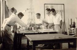 (D) Kopfjäger? Pantow und Familie